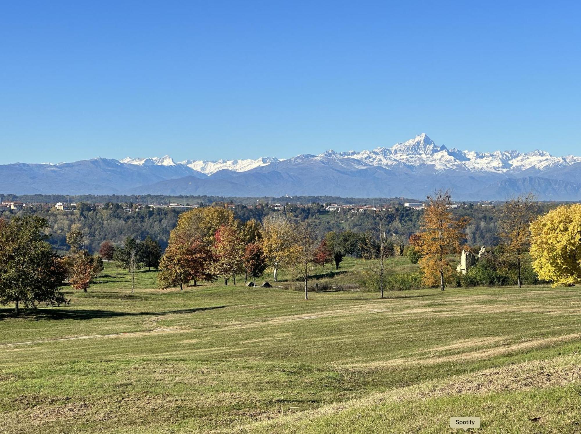 Just Langhe Casa Nebbiolo Villa โนเวลโล ภายนอก รูปภาพ