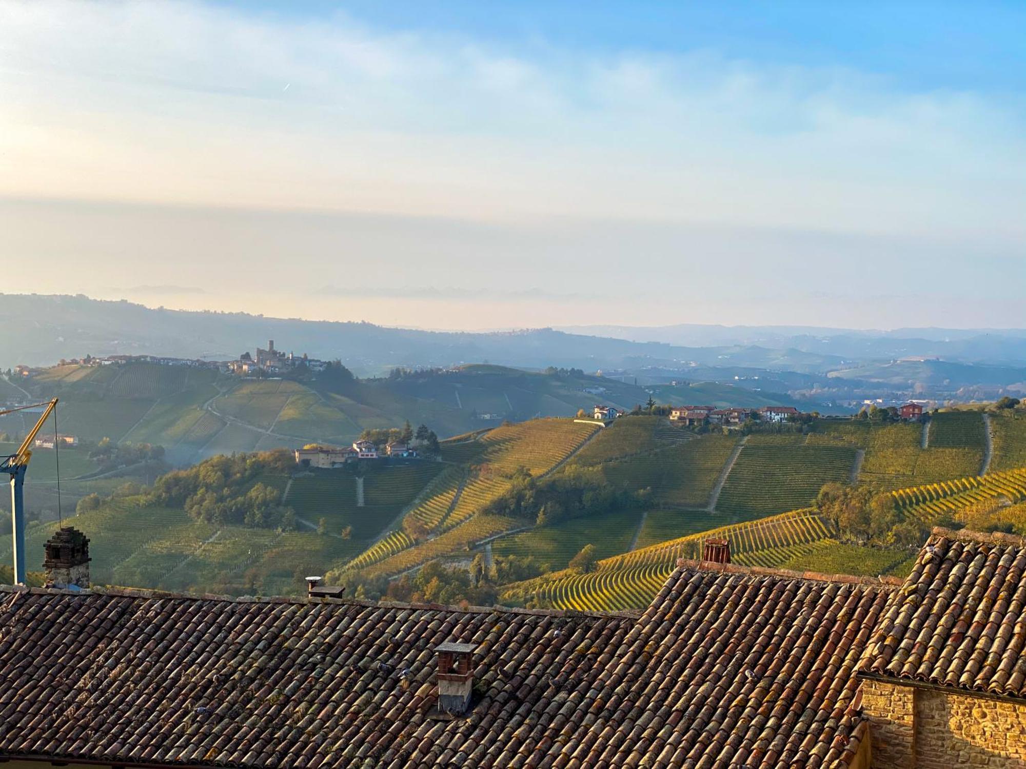 Just Langhe Casa Nebbiolo Villa โนเวลโล ภายนอก รูปภาพ