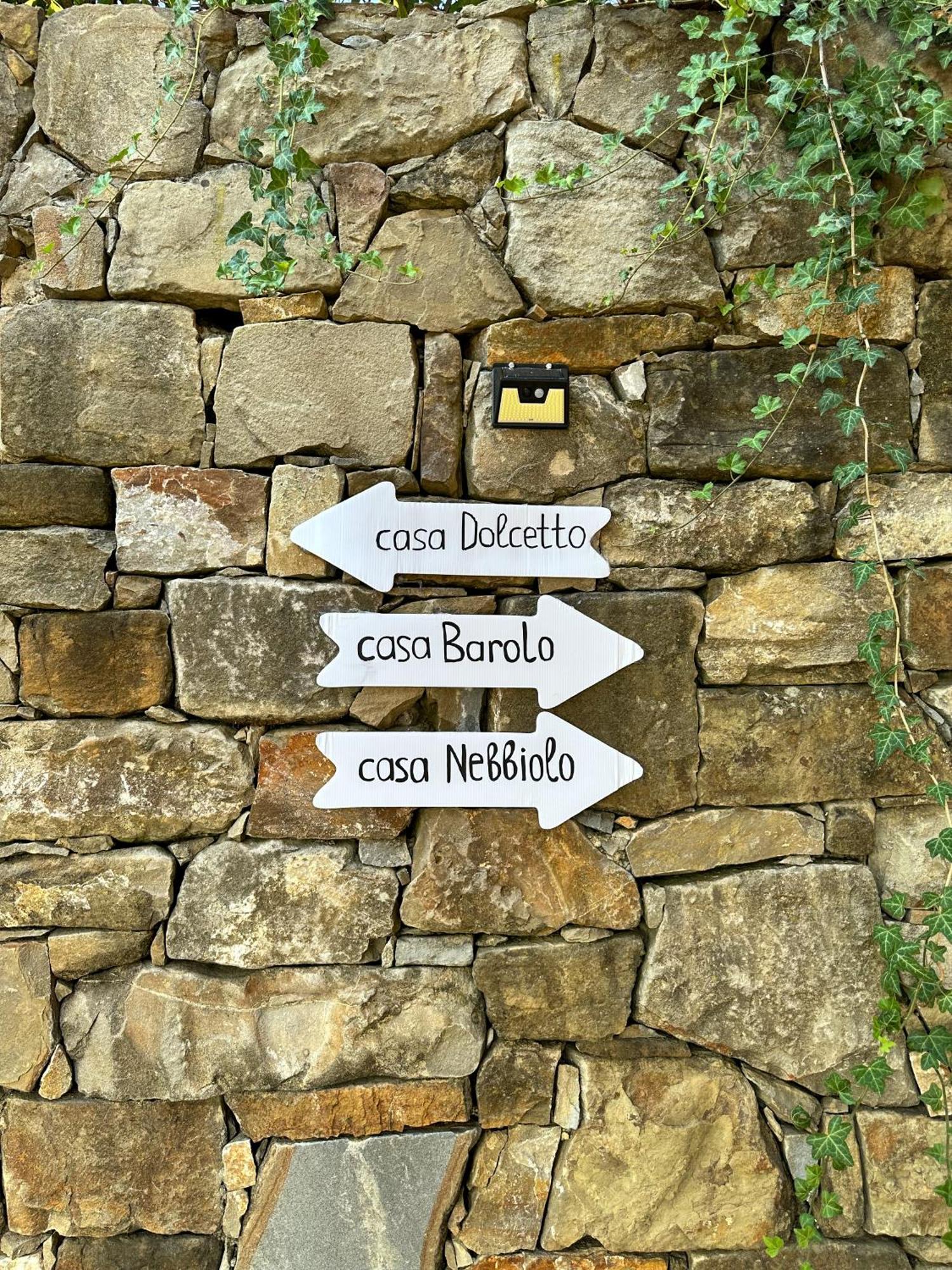 Just Langhe Casa Nebbiolo Villa โนเวลโล ภายนอก รูปภาพ