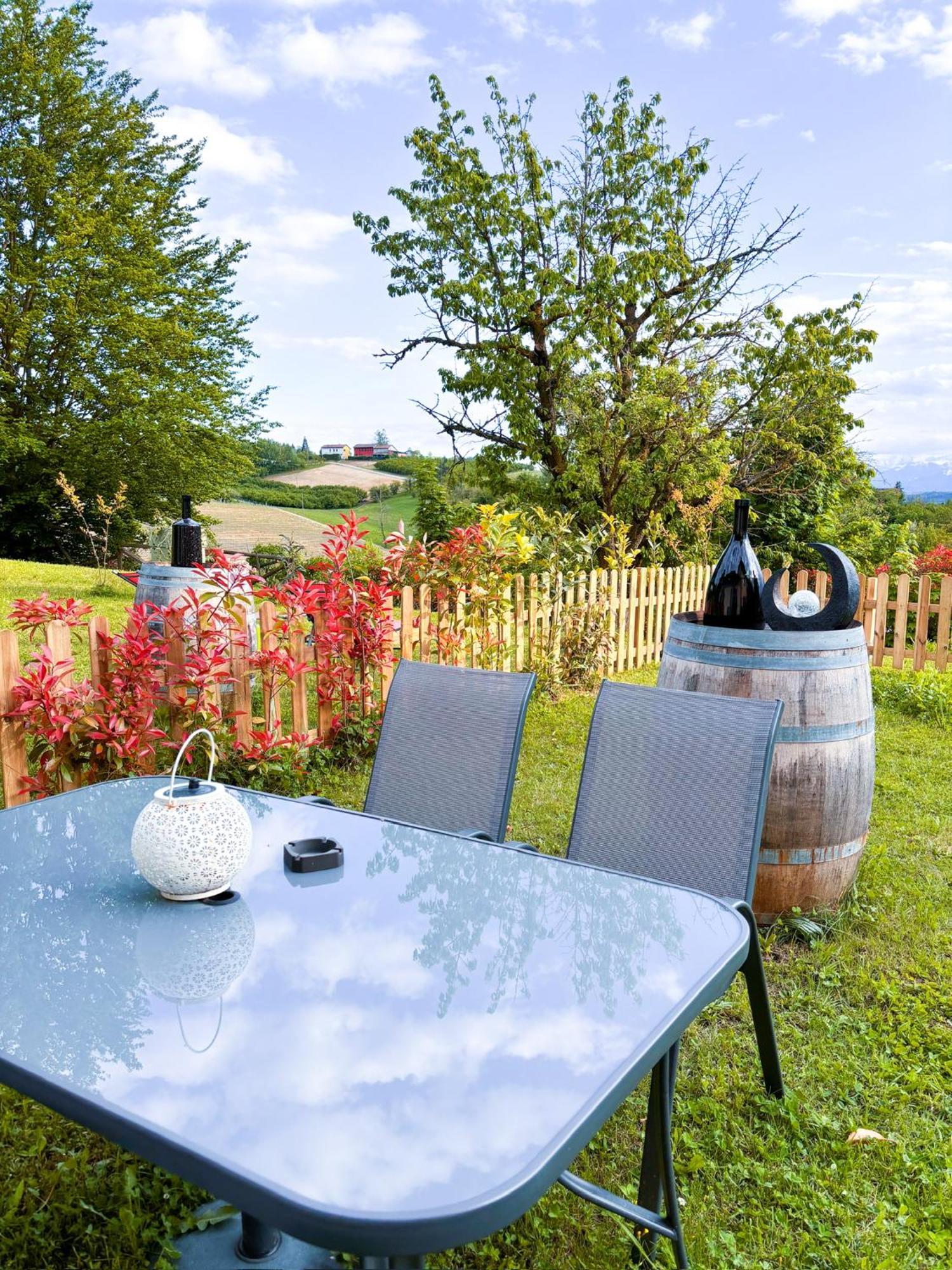 Just Langhe Casa Nebbiolo Villa โนเวลโล ภายนอก รูปภาพ
