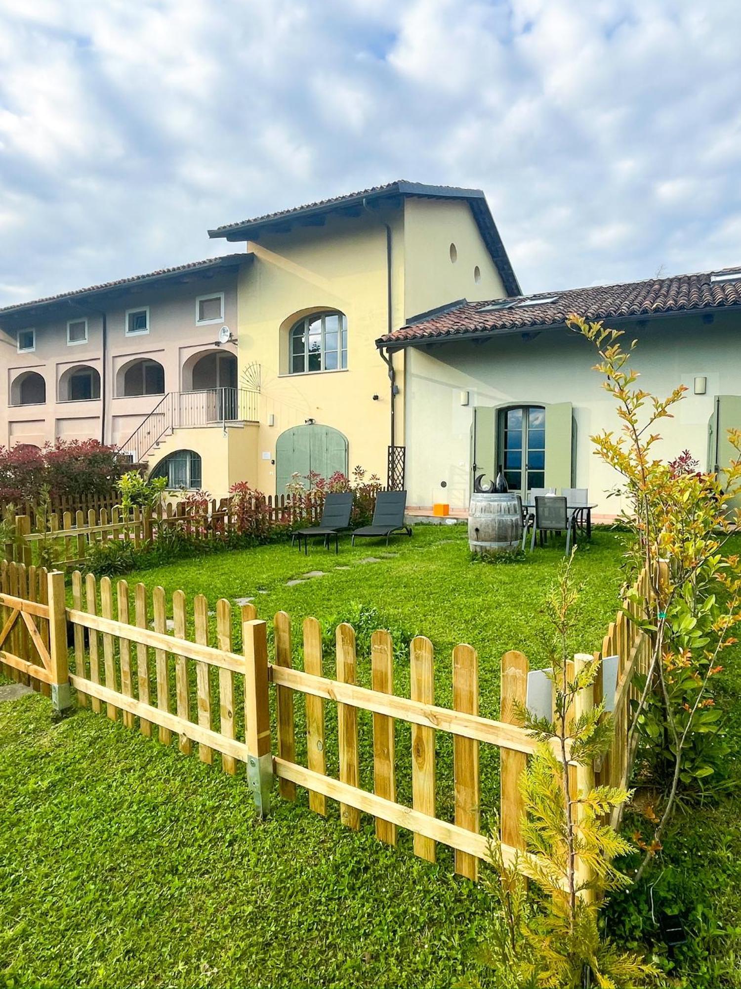 Just Langhe Casa Nebbiolo Villa โนเวลโล ภายนอก รูปภาพ