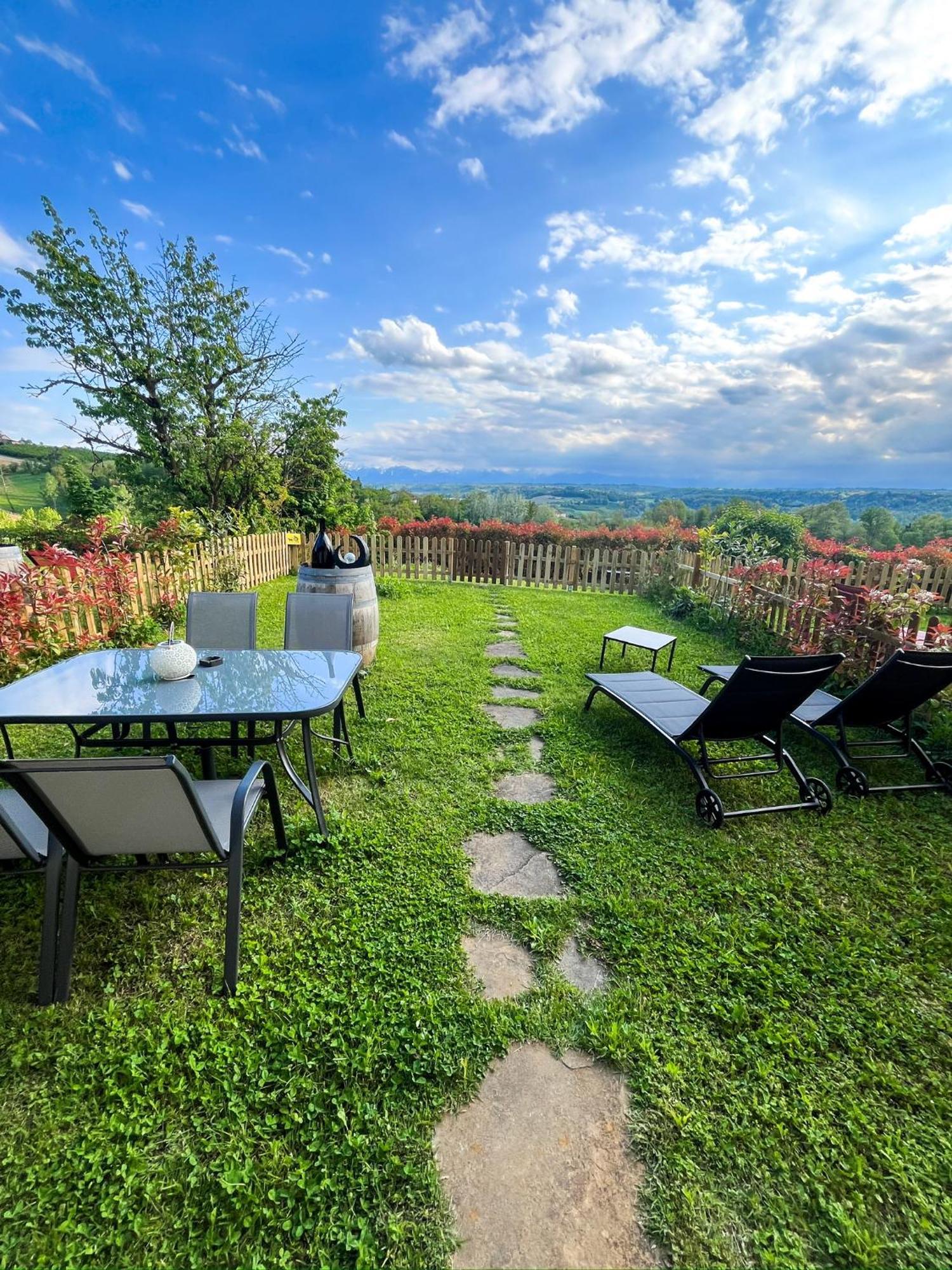 Just Langhe Casa Nebbiolo Villa โนเวลโล ภายนอก รูปภาพ