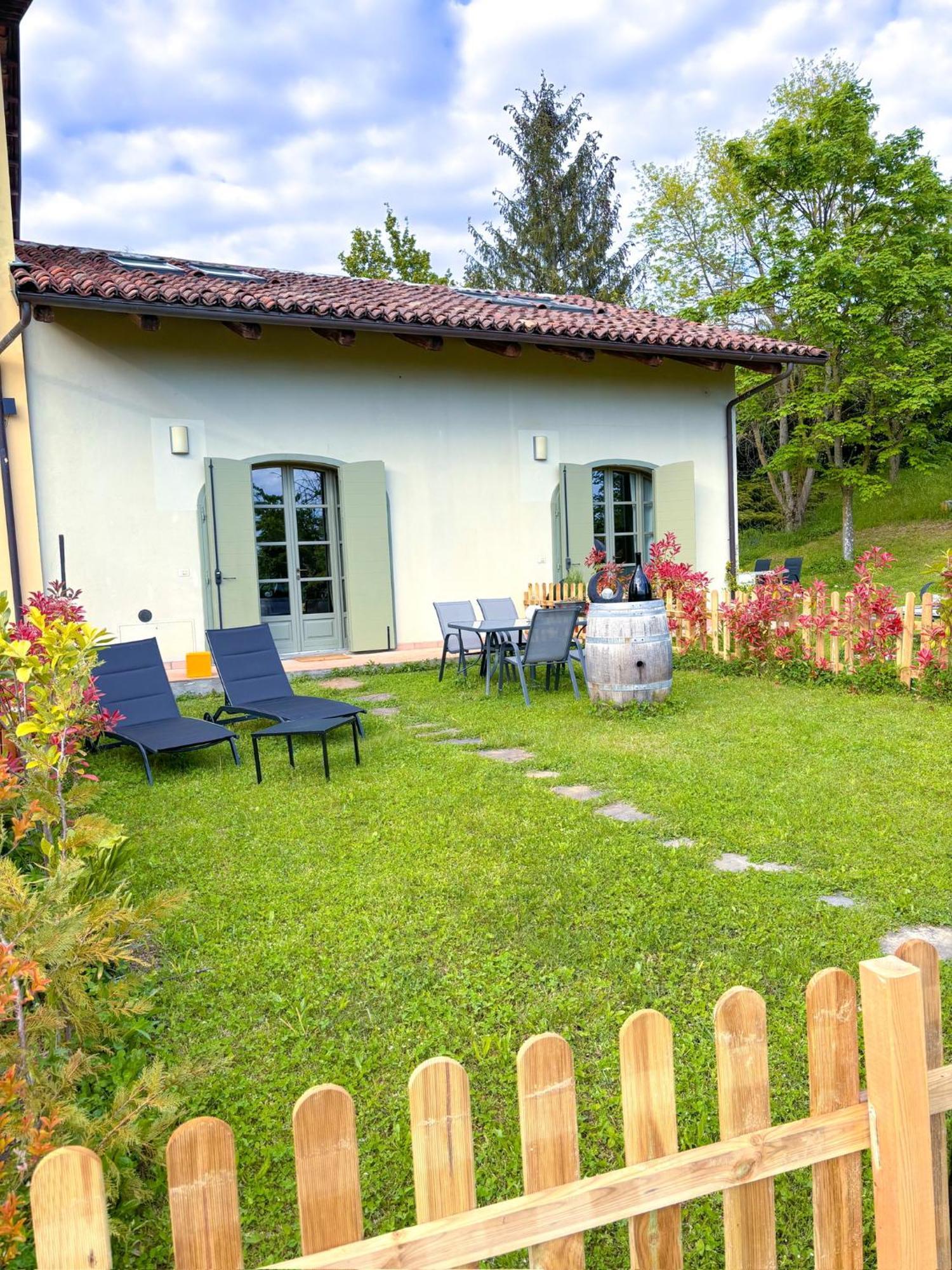 Just Langhe Casa Nebbiolo Villa โนเวลโล ภายนอก รูปภาพ